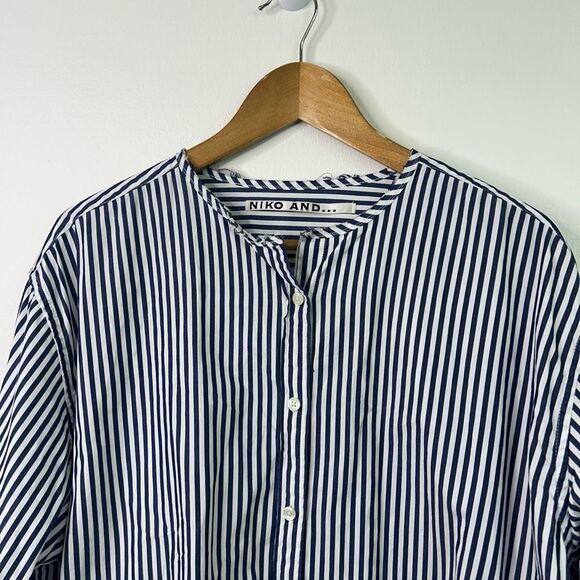 Niko And… Striped Button Down Shirt Women’s Long‎ Sleeve Artsy Cotton Navy Japan - Picture 2 of 16